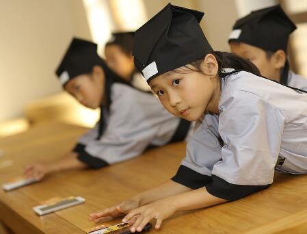学生党赚钱软件一天100（不容错过的学生快速赚钱的软件）